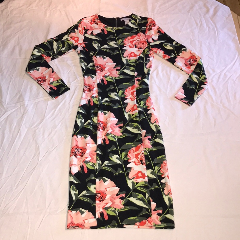 Long Sleeve Form Fitting Floral Dress